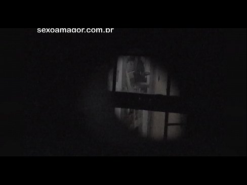 ❤️ Blondie blir i hemmelighet filmet av en nabolagsvoyeur gjemt bak hule murstein ❤️❌ Jævla video  ved no.vbdsm.ru ❤